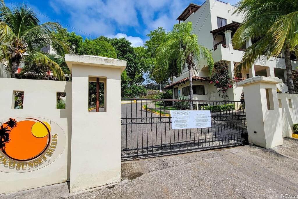 Amazing Oceanview Rooftop Terrace Walk To Beach Coco Exterior photo
